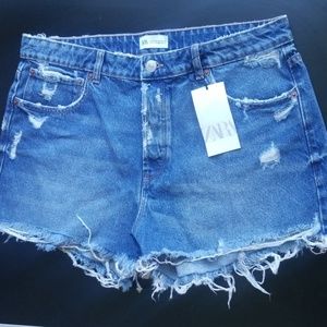 BNWT Midrise Zara Jean Shorts